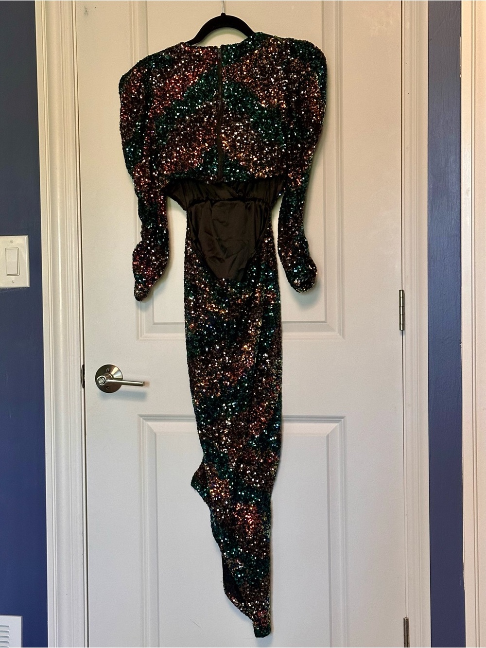 ASTR The Label Jayla Sequin Cutout Midi Cocktail Dress Multicolor M - Picture 3 of 10
